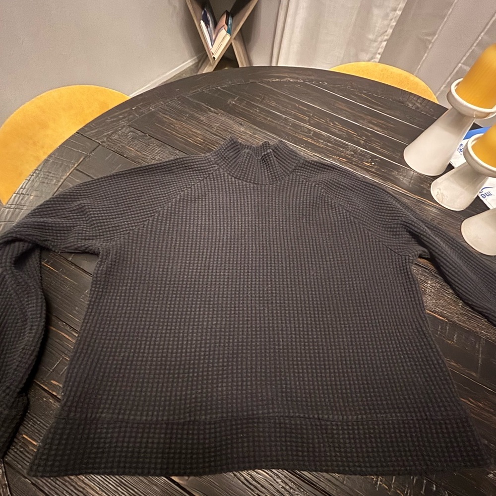 The North Face Women's Black Waffle Knit Sweatshirt